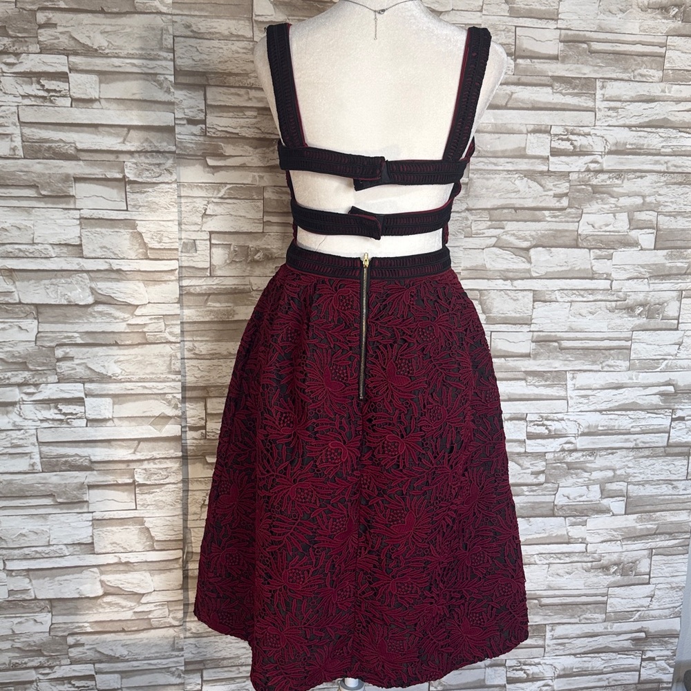 JARIYA Medium CROCHET BACKLESS DRESSS - Picture 6 of 13